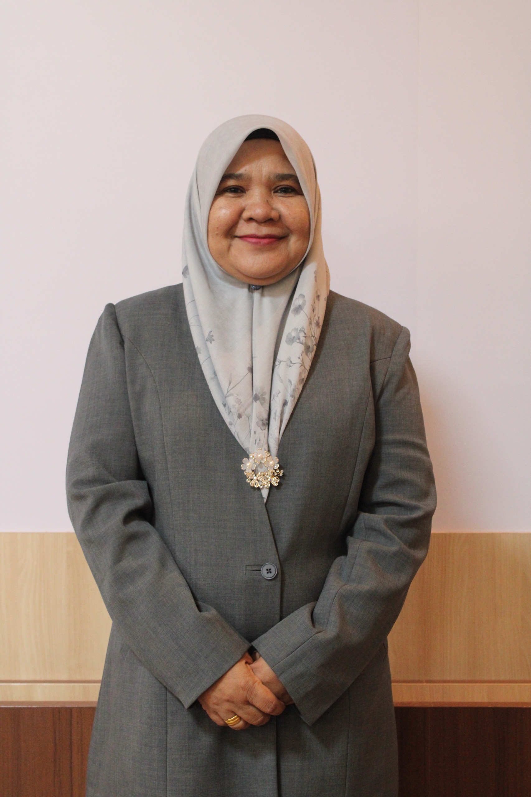 Dr. Zubaidah, M.Ed